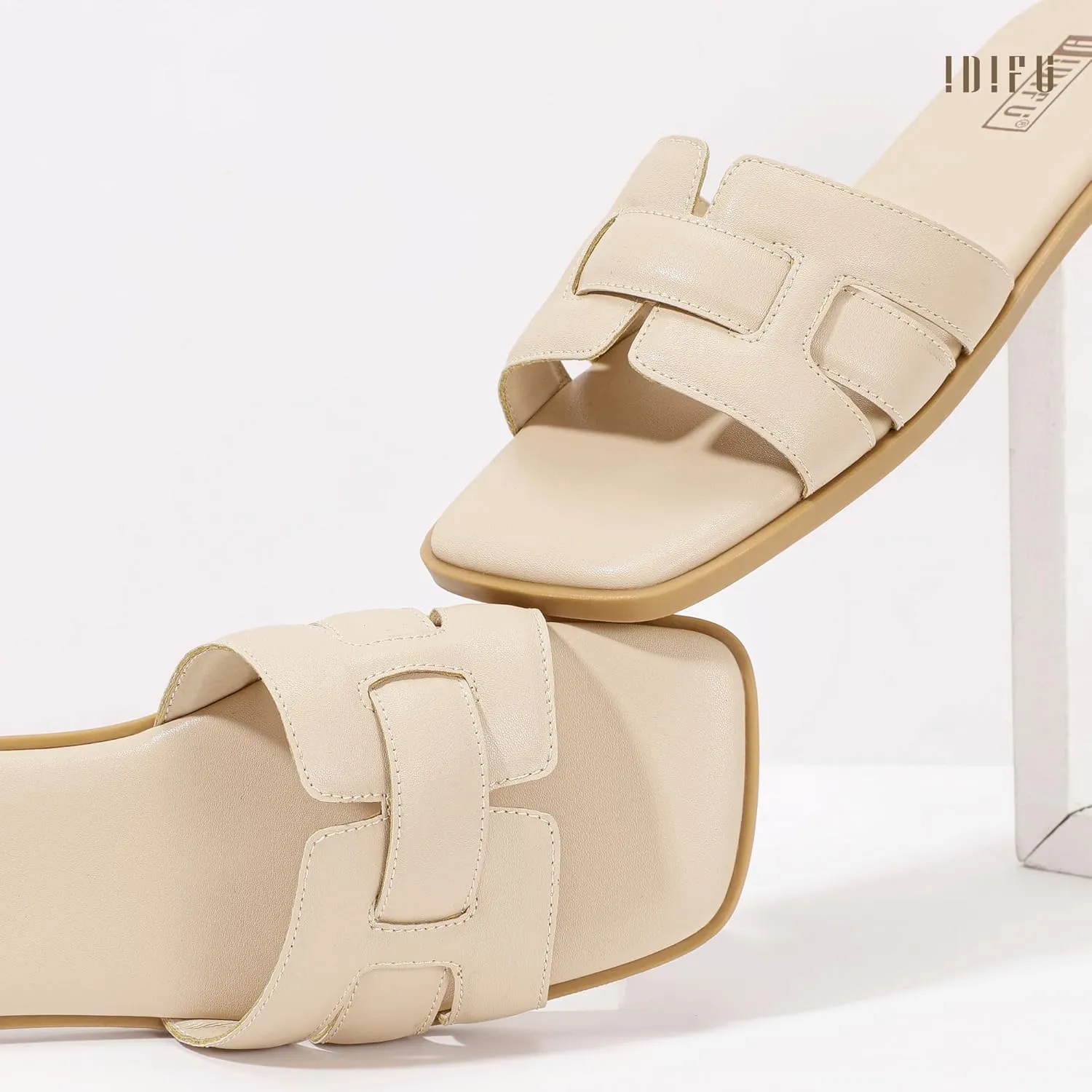 IDIFU Women's Flat Sandals Slip On Open Square Toe Slide Sandals for Women Comfortable Summer Dressy Cute Ladies Casual Trendy Fancy Fashion Cross Strap Beach Wedding Dress Sandals