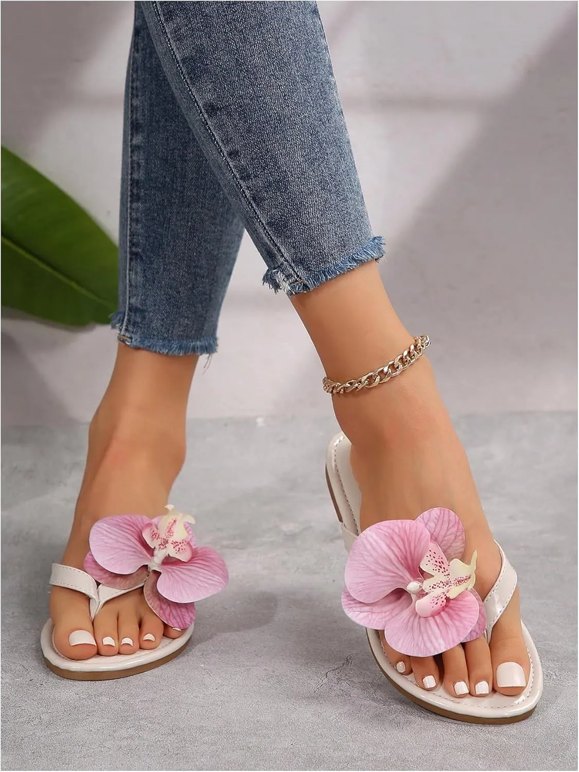 Verdusa Women's 3D Floral Slip on Flip Flops Holiday Beach Leather Flat Sandals
