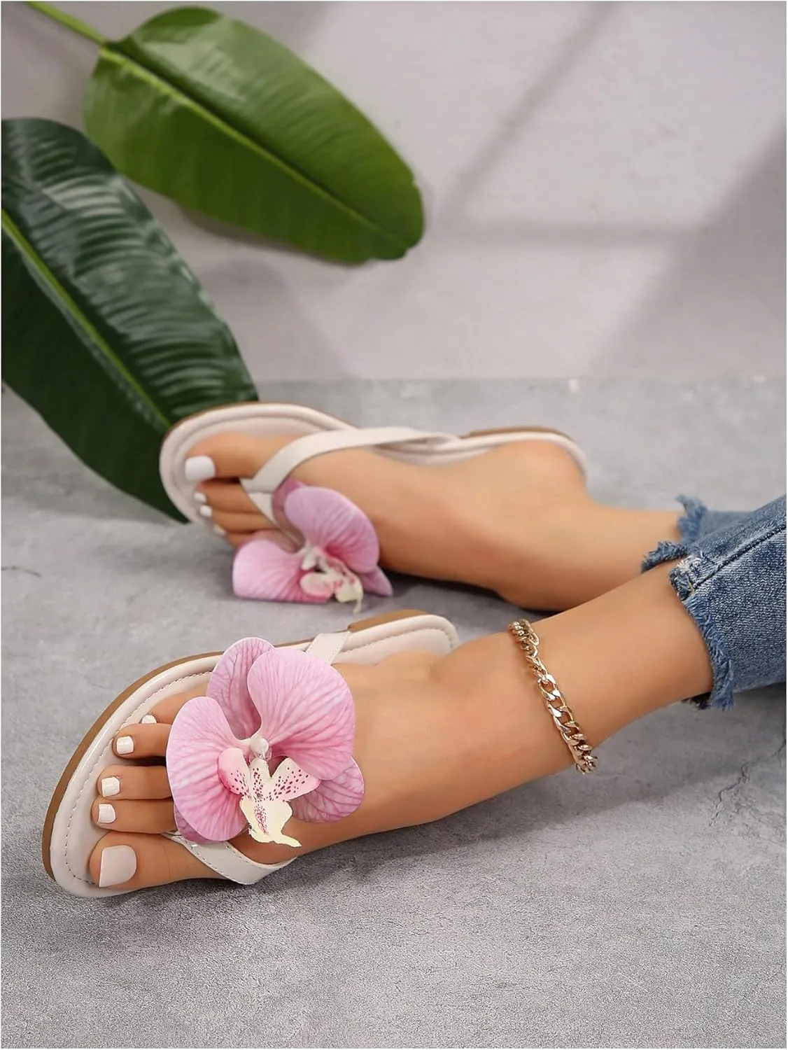 Verdusa Women's 3D Floral Slip on Flip Flops Holiday Beach Leather Flat Sandals