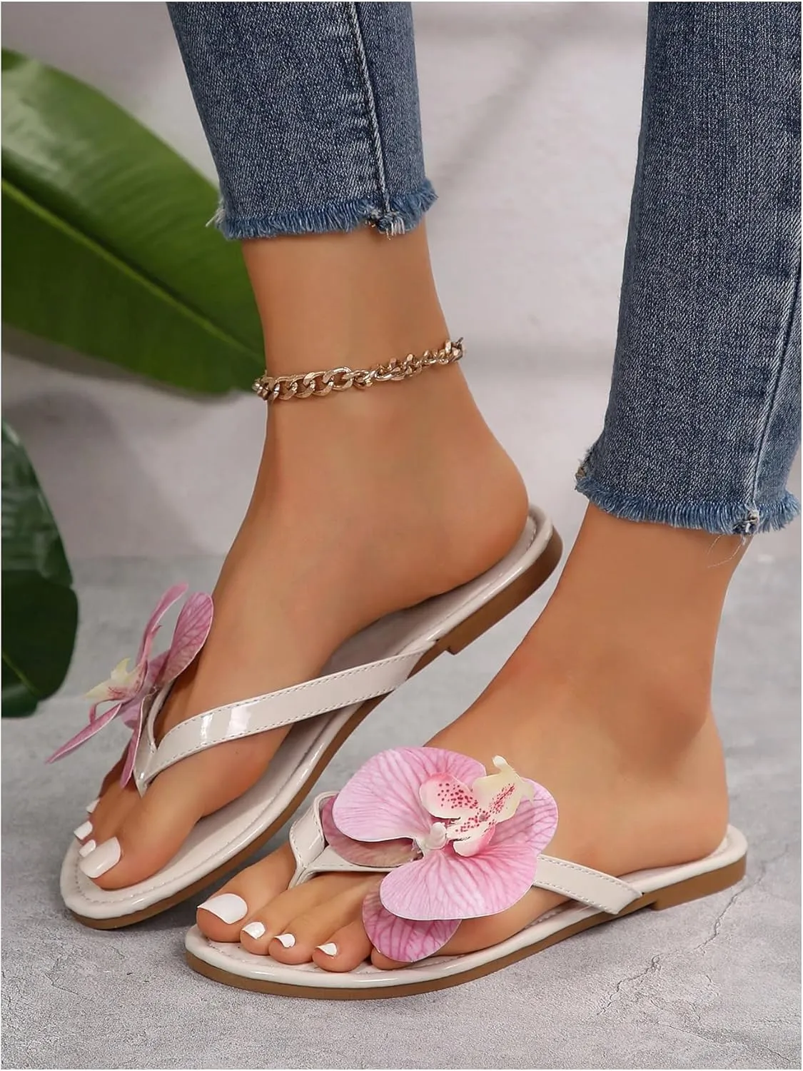 Verdusa Women's 3D Floral Slip on Flip Flops Holiday Beach Leather Flat Sandals