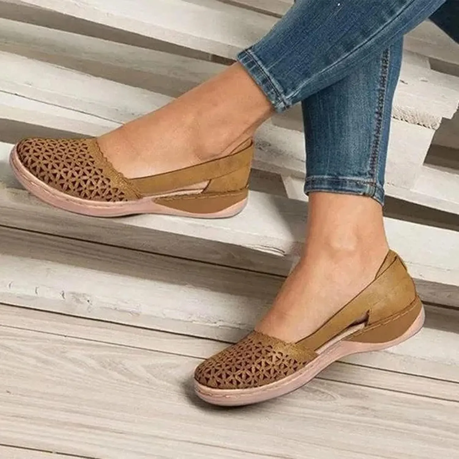 Womens Hollow Ballet Flats Casual Round Toe Low Heels Comfortable Vintage Leather Dress Shoes Walking Shoes Mary Janes