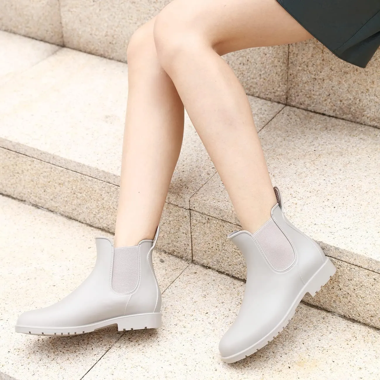 Women's Short Rain Boots Waterproof Anti Slip Rubber Ankle Chelsea Booties